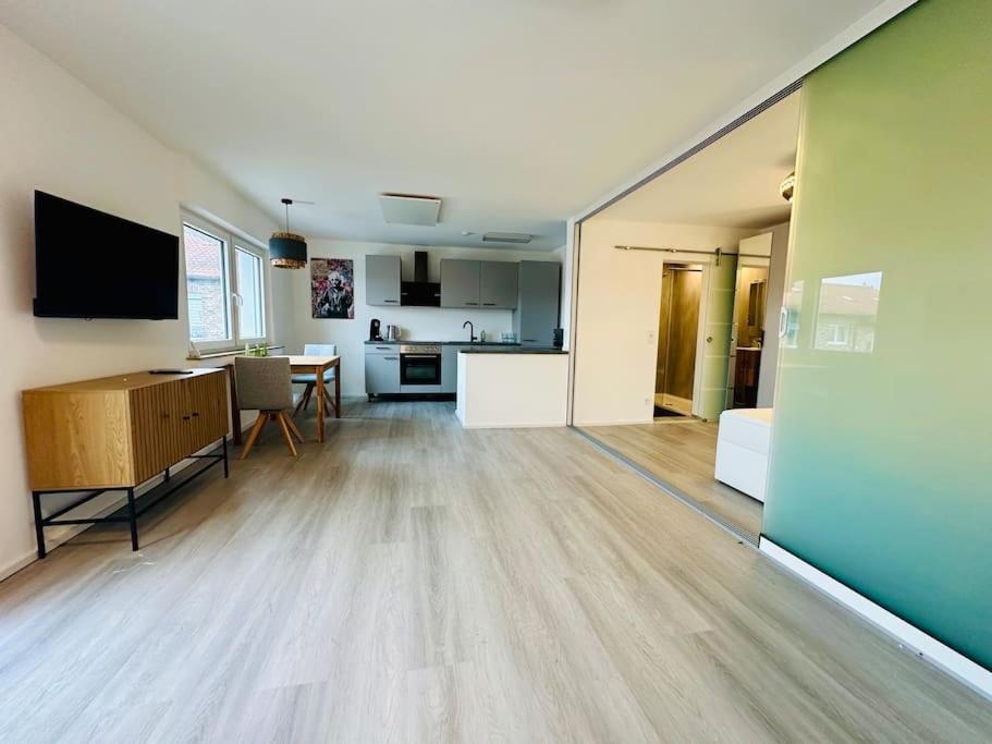 Rheinnest , Neue Und Gemuetliche Wohnung Dormagen Esterno foto